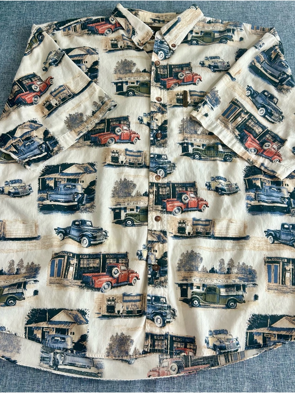 Casual Button-Down Shirt - Cream with Vintage Truck Print Casual Vacation